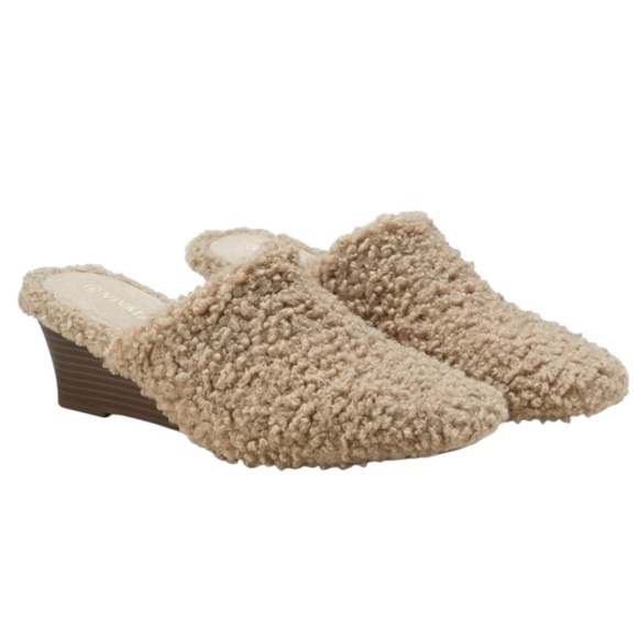 Vivaia Margot Square Toe Tan Sherpa Wedge Mules Women’s 38/7.5 - Picture 2 of 15